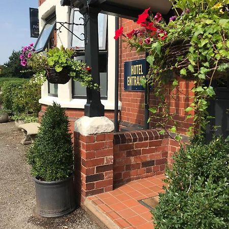 Rowton Poplars Hotel Chester Exterior foto